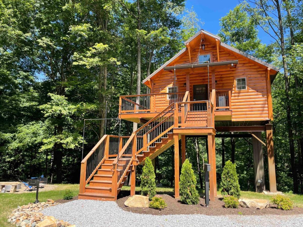 Cricket Hill Treehouse B By Amish Country Lodging Millersburg Exterior foto